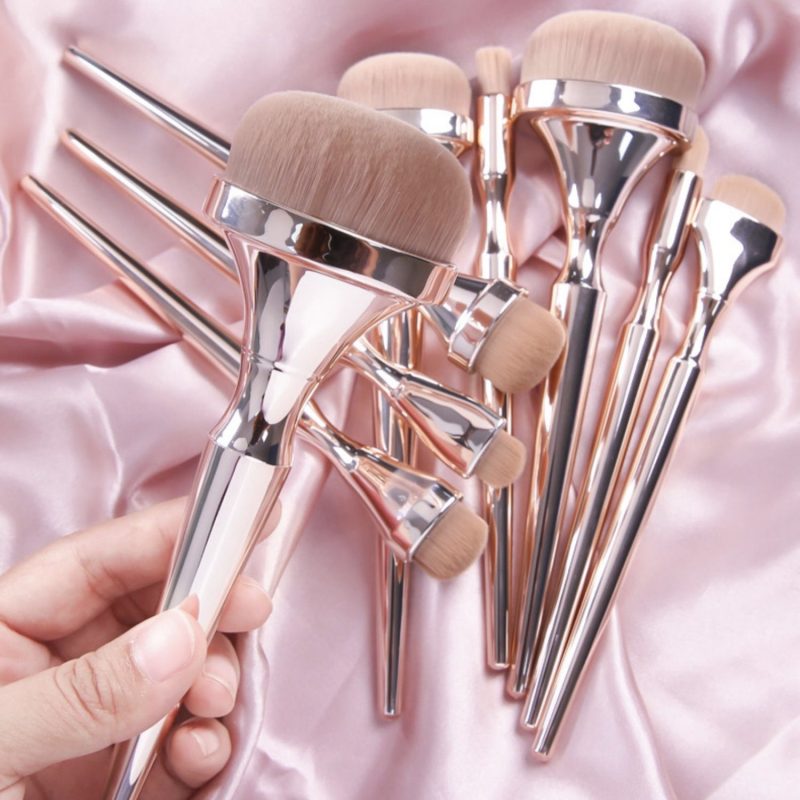 Drunk Gold Makeup Brush Set - Image 3