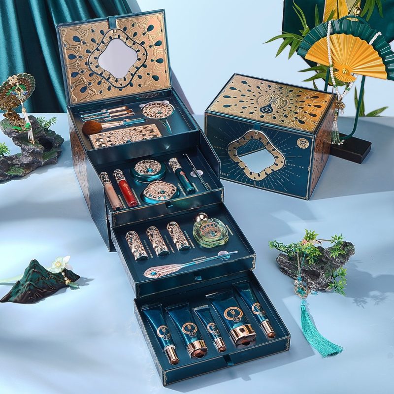 22-piece Oriental Beauty Makeup Set - Image 2