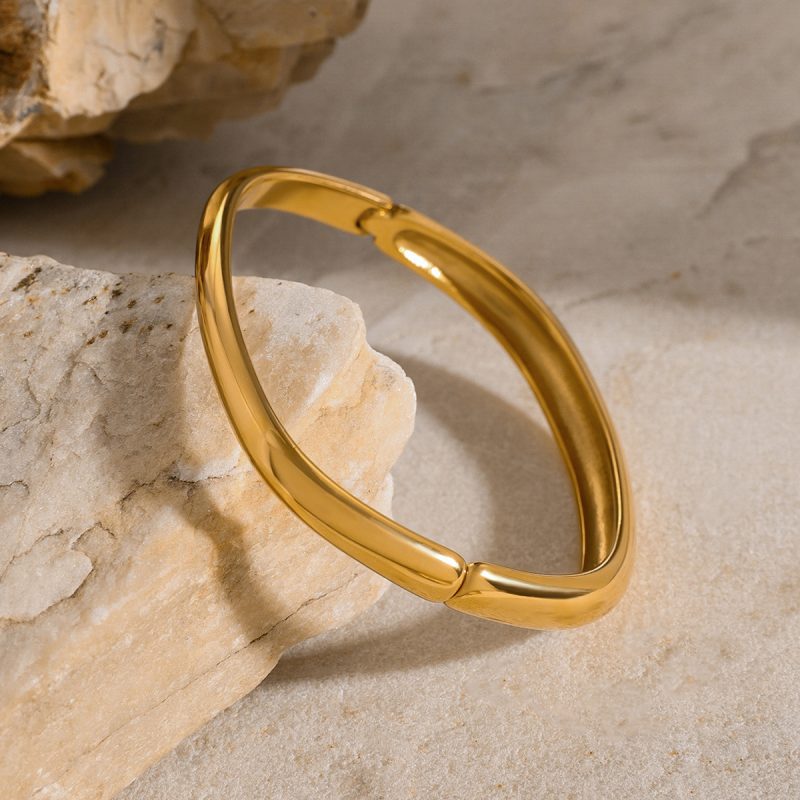 Annelise Gold Bracelet - Image 4