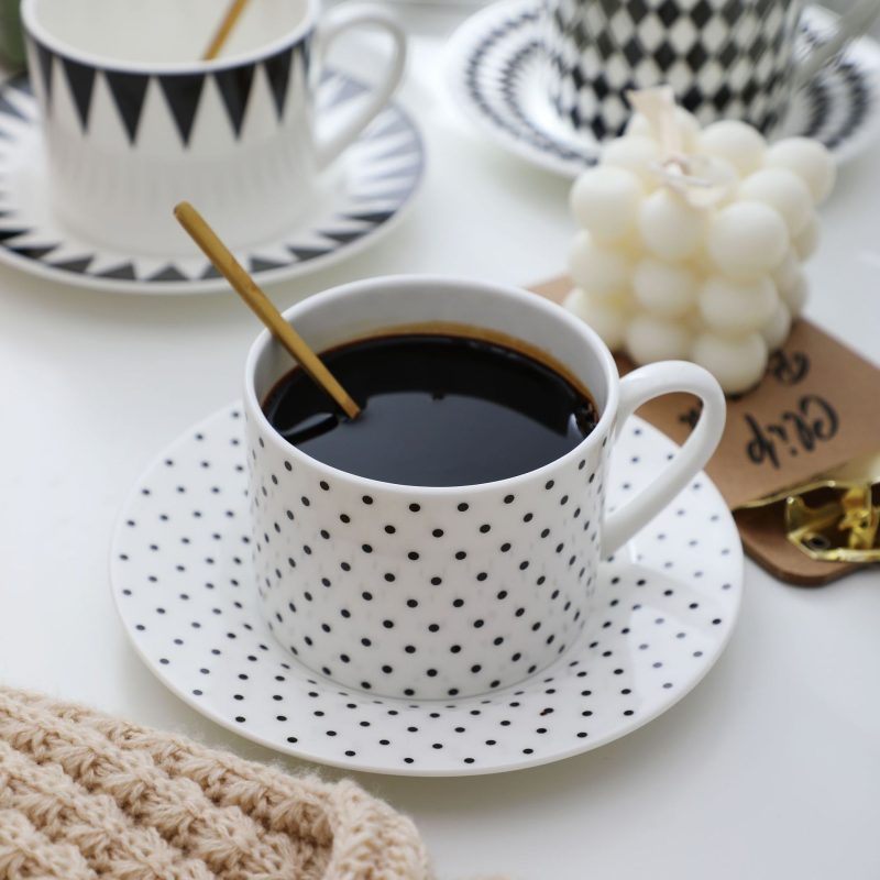 Nordic Black And White Geometry Coffee Cup Suit - Image 6