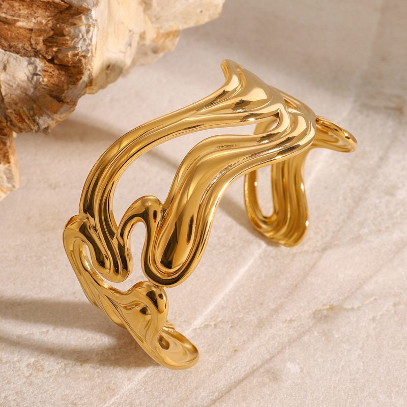Anissa Wavy Gold Bracelet - Image 2