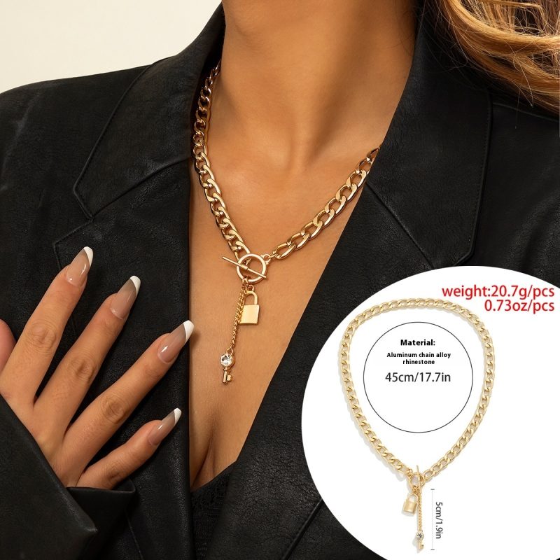 Pendant Thick Chain Key Lock Necklace For Women - Image 3