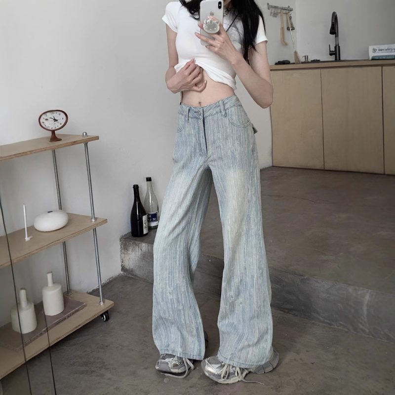 Loose Slimming Bootcut Jeans