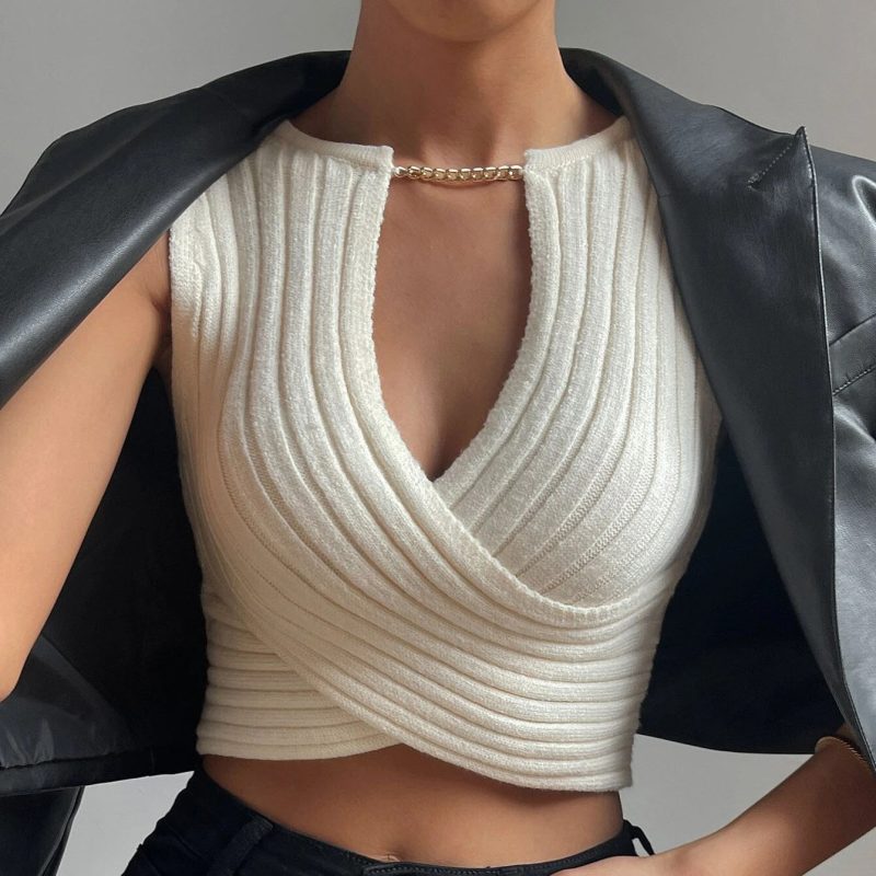 Sleeveless Versatile Cross Knitted Top