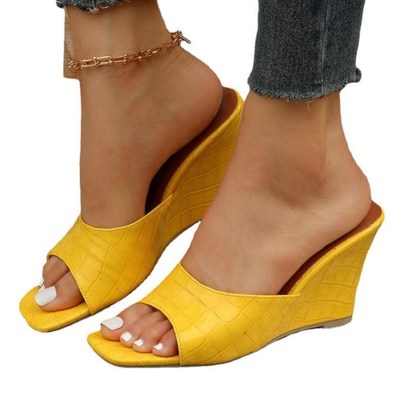 Plaid Textured Wedge Slippers - Image 8