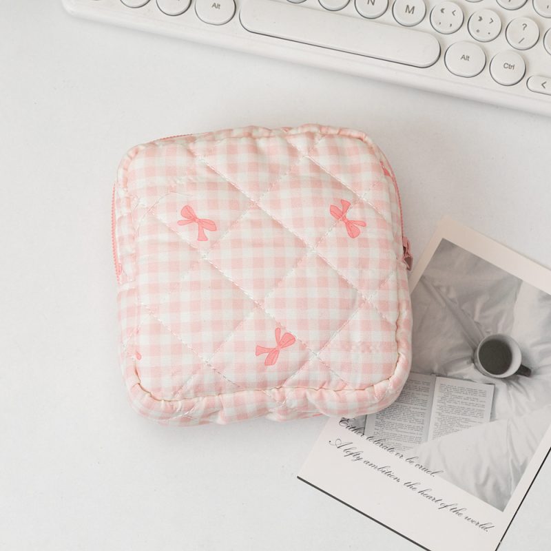 Love Toiletry Traveling Cosmetic Bag - Image 8