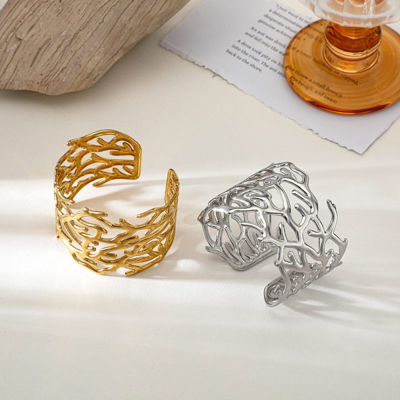 Open-End Flower Leaf Bracelet - Image 2