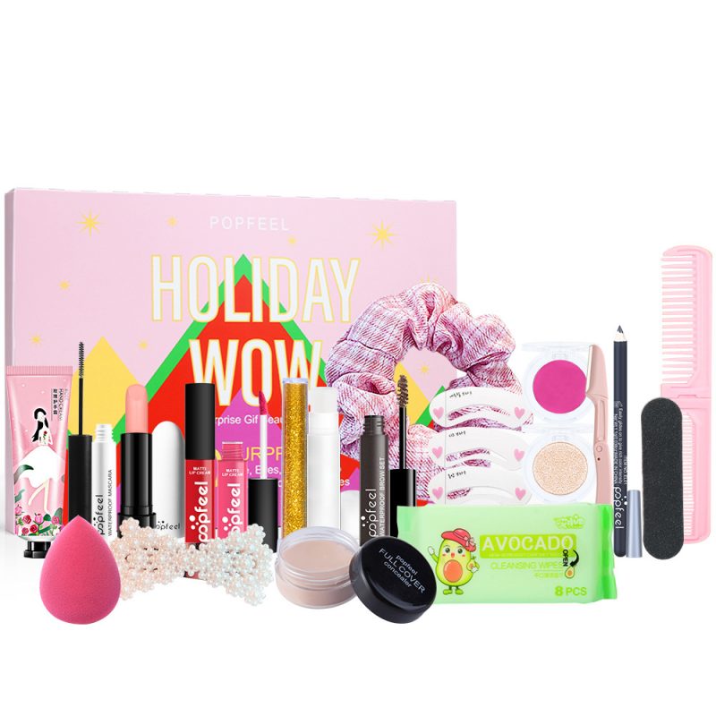 Holiday Lipstick Eye Shadow Gift Set - Image 5