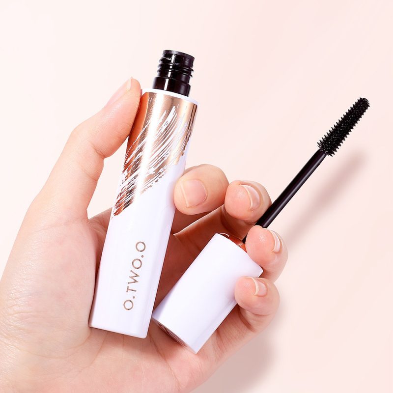 Sweatproof Flying Dense Curling Eye Mascara - Image 2