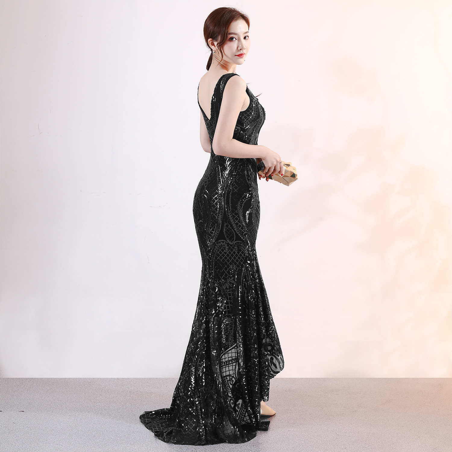 f8be6b49-e268-4e1e-af7c-70f7f70bf32a.jpg