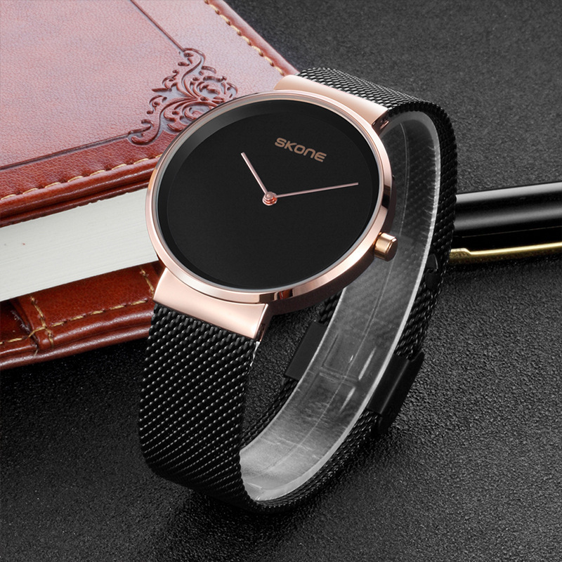 Women's Fashion Mesh Strap Watch