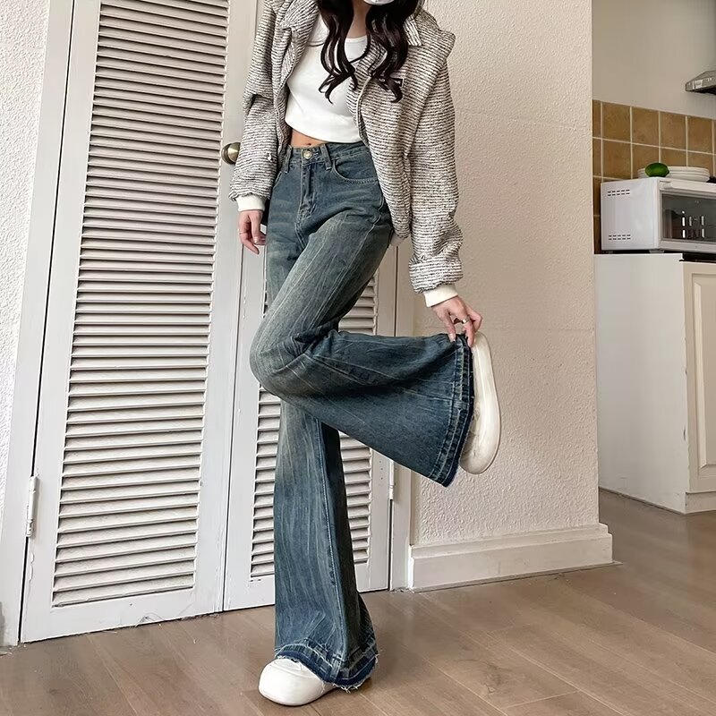 Loose Flared Jeans