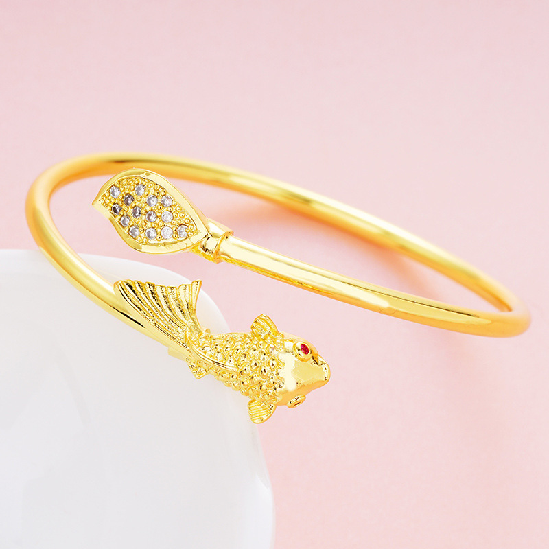 Charm Opening Bracelet