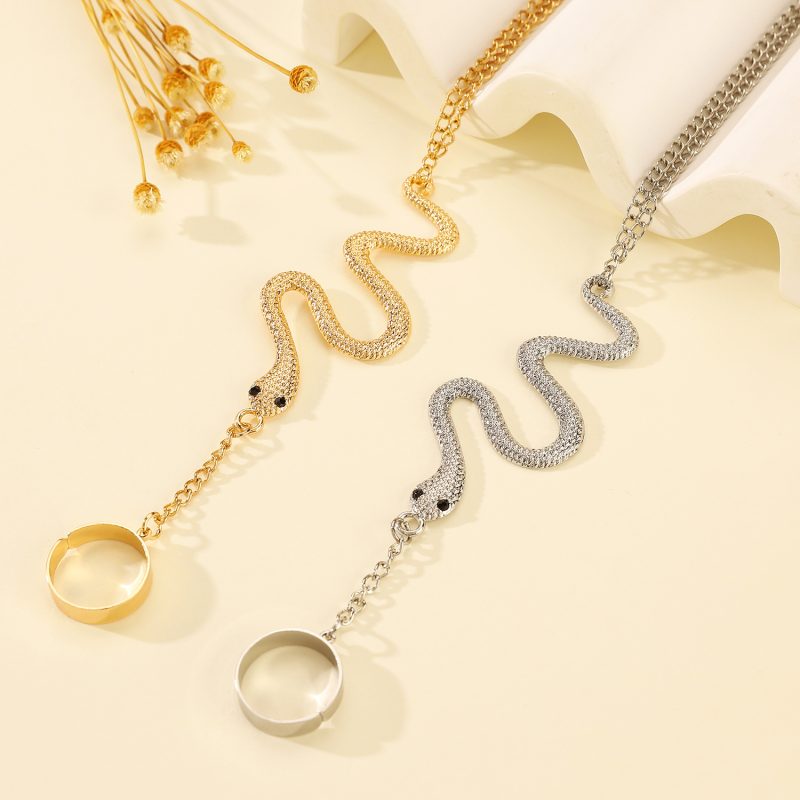 Finger Chain Snake Bracelet - Image 6