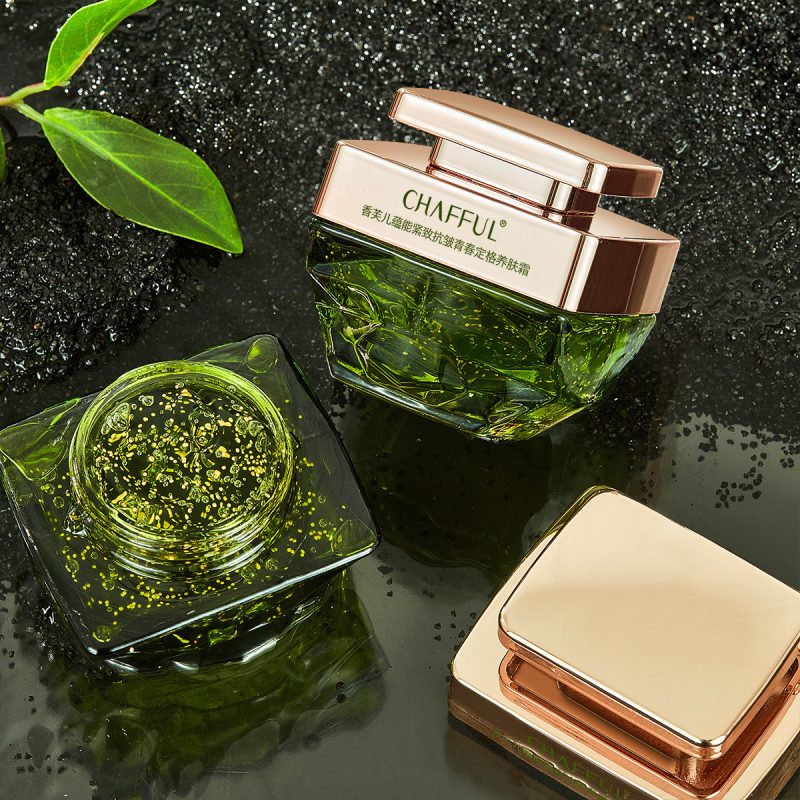 Anti Wrinkle Moisturizing Cream For Skincare - Image 4