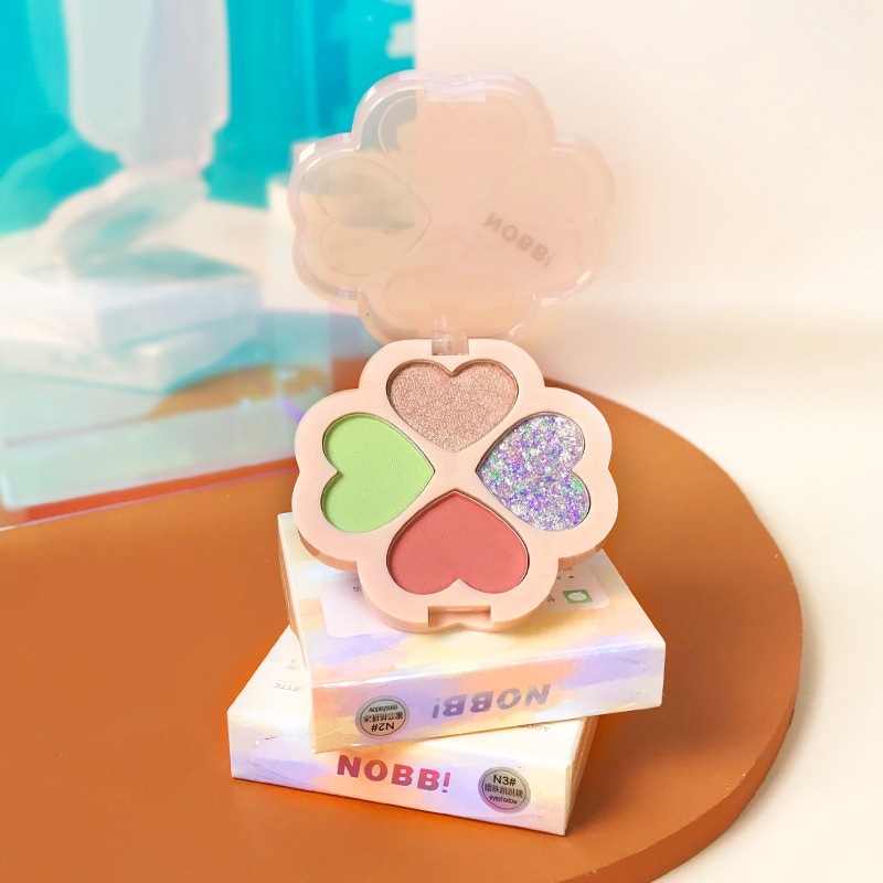 Fine High Light Quad Eye Shadow