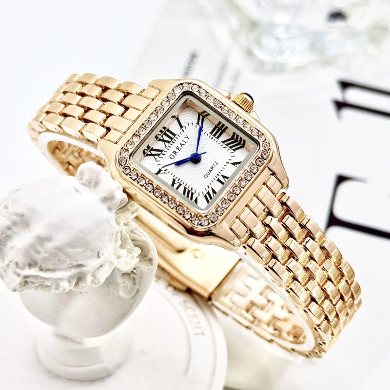 Women's Diamond-embedded Watch - Image 10