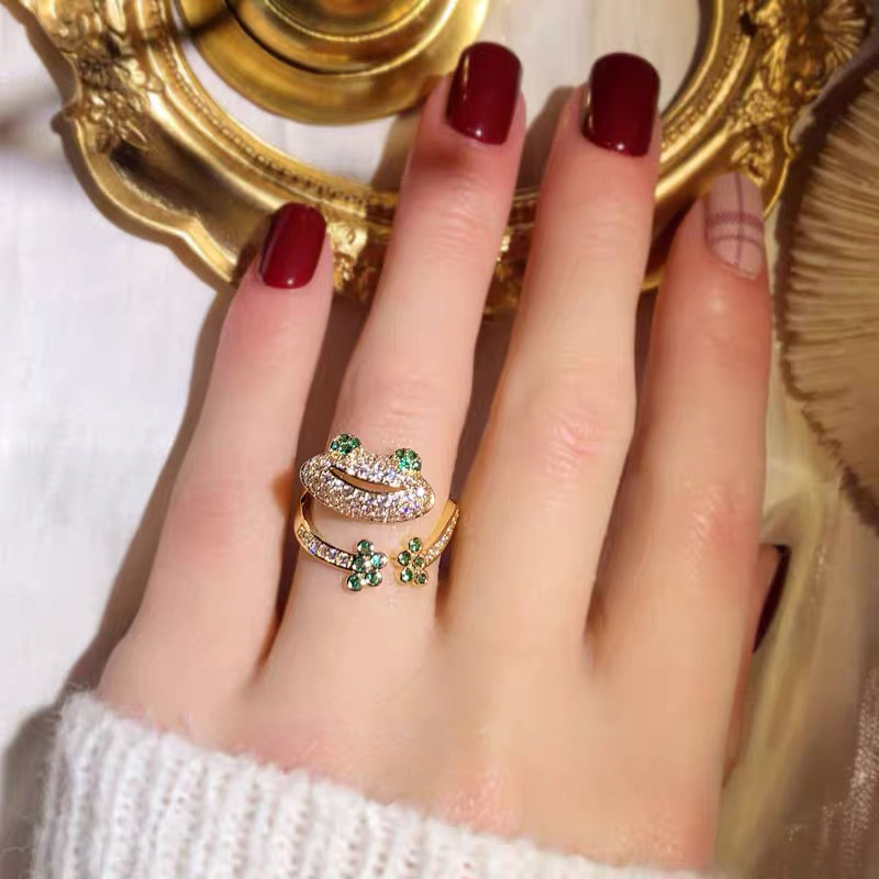 Personality Playful Frog Ring
