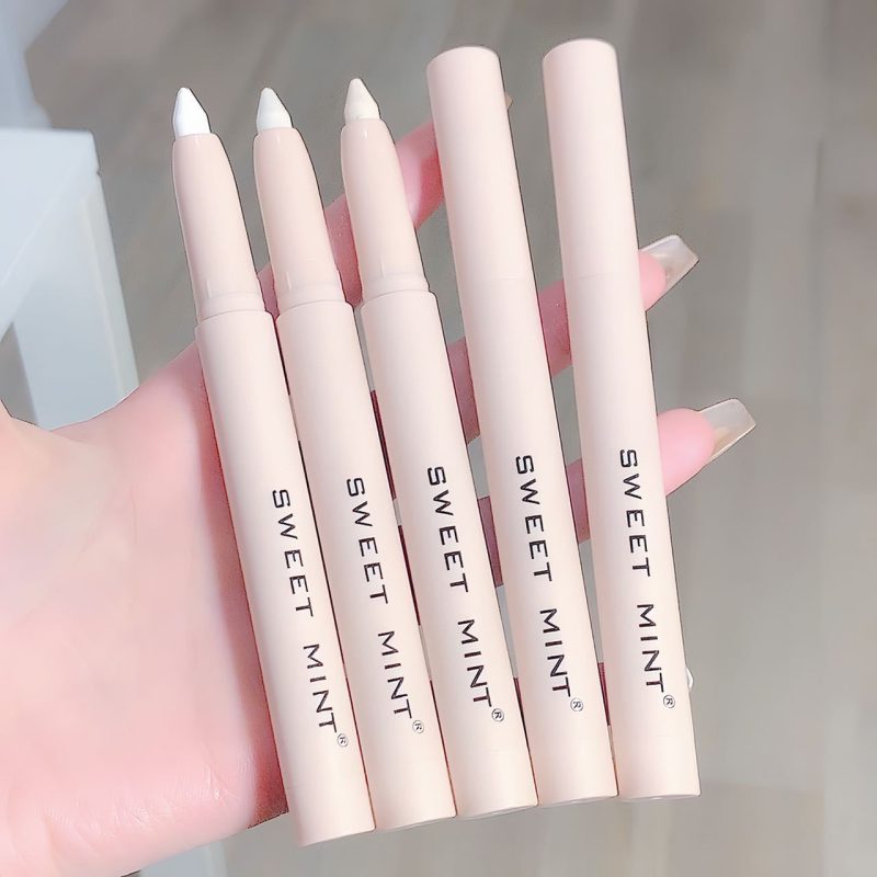 Silkworm Crouching Makeup Eyeliner Pen