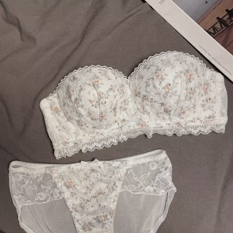 Sweet French Floral Lingerie - Image 10