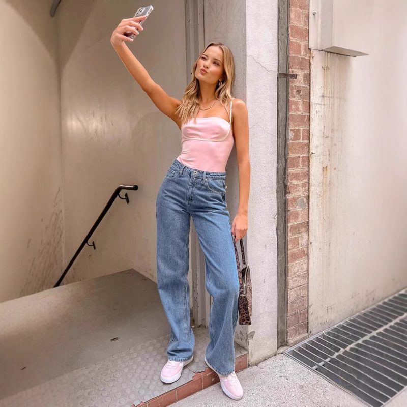 High Waist Bow Straight-Leg Denim Jean - Image 2