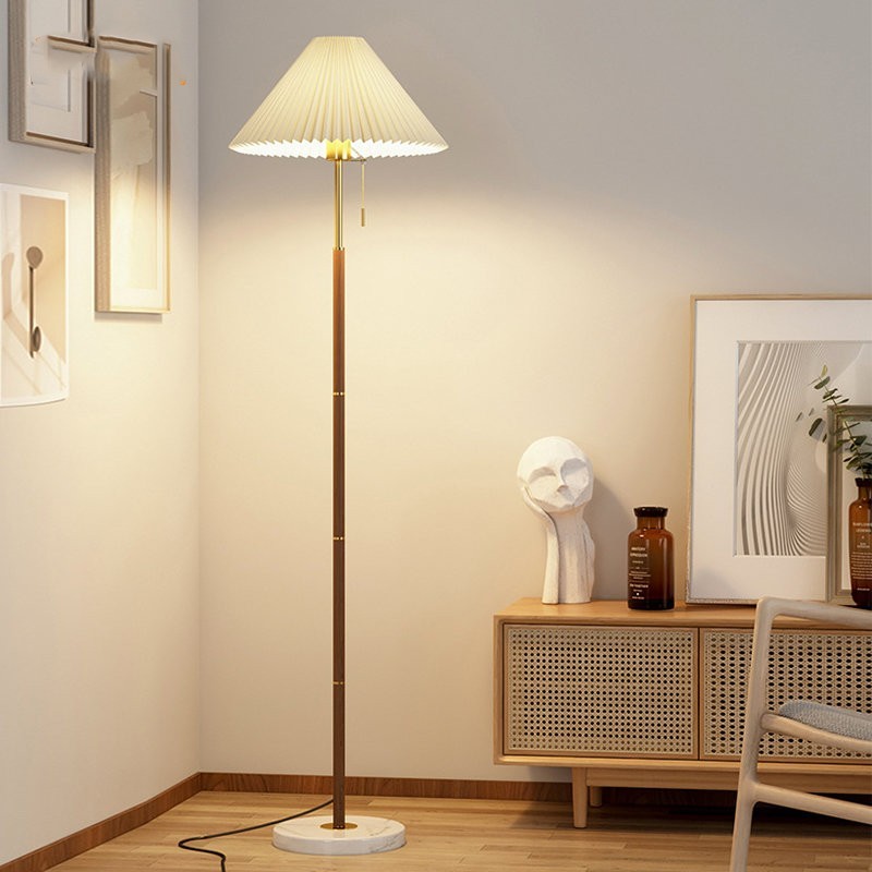Light Luxury Retro Wood Grain Pleated Floor Lamp