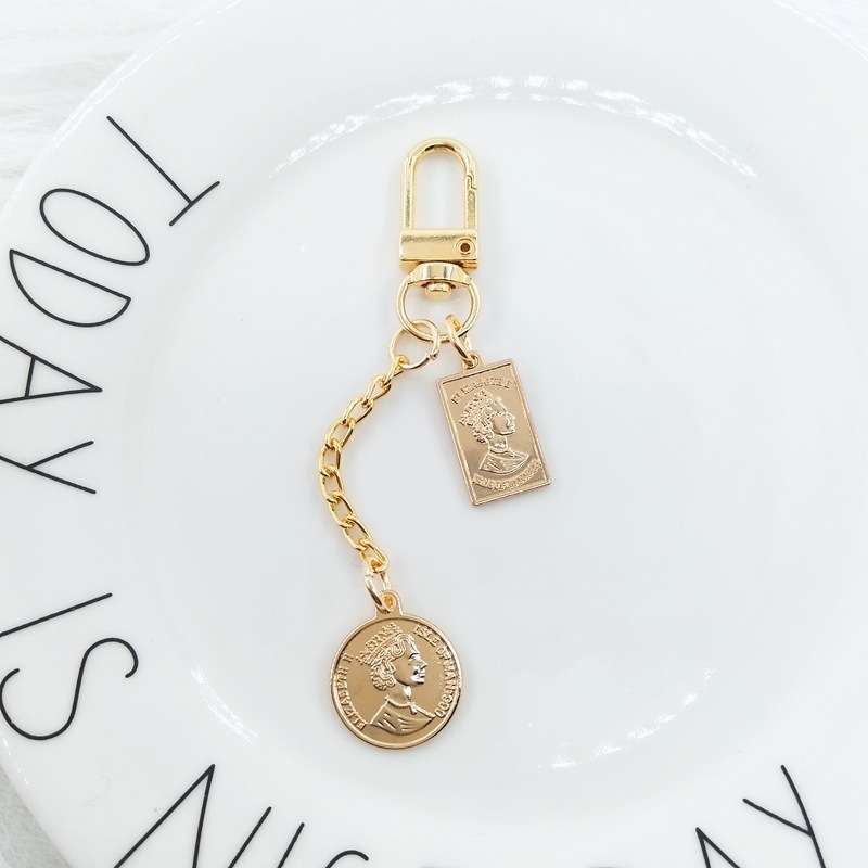 Beauty Head Pearl Chain Keychain