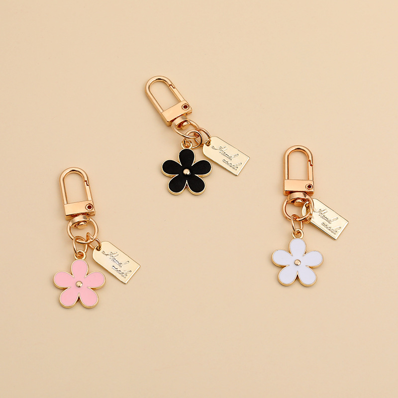 Metal Small Daisy Keychain - Image 4