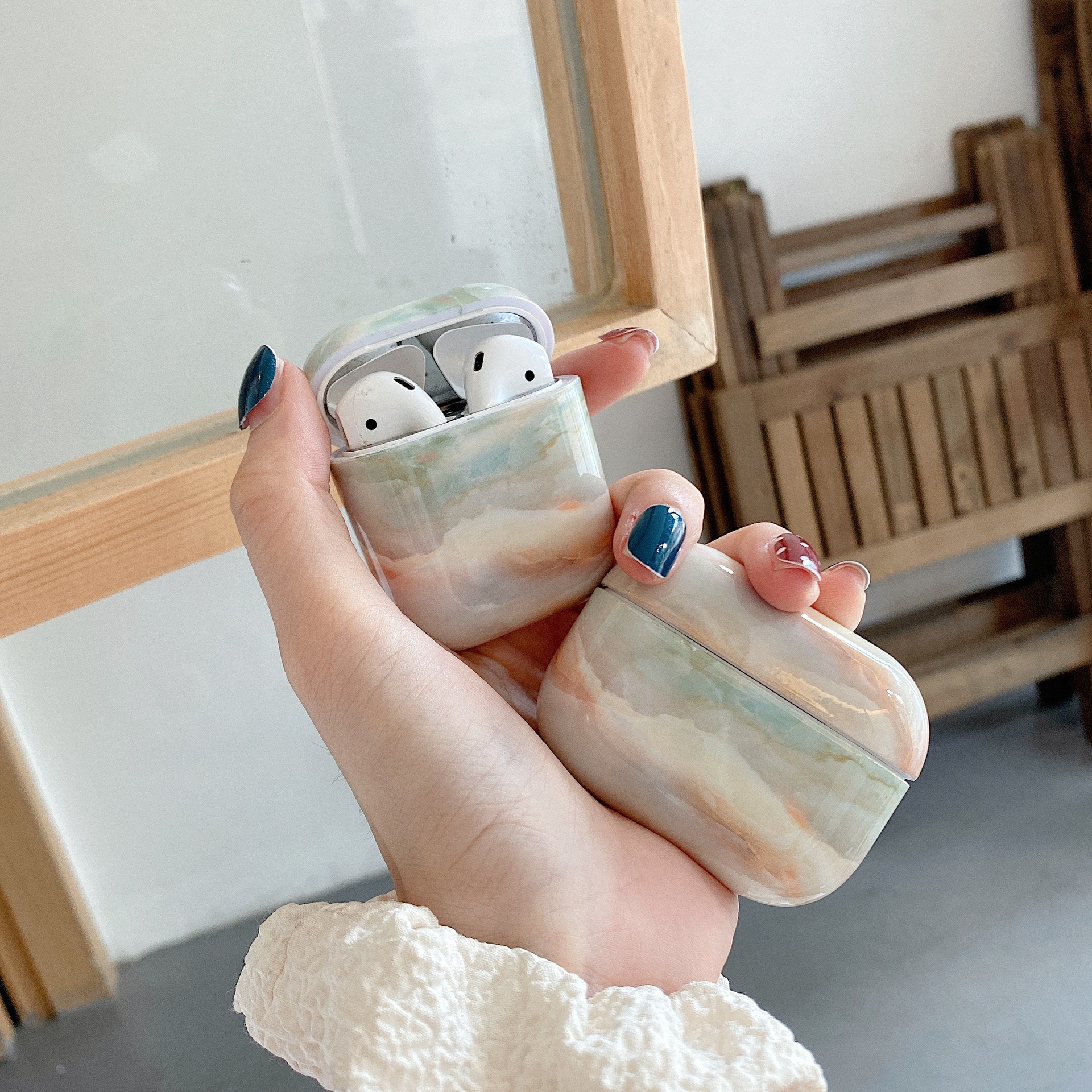 Marble Print Bluetooth Earphone Case