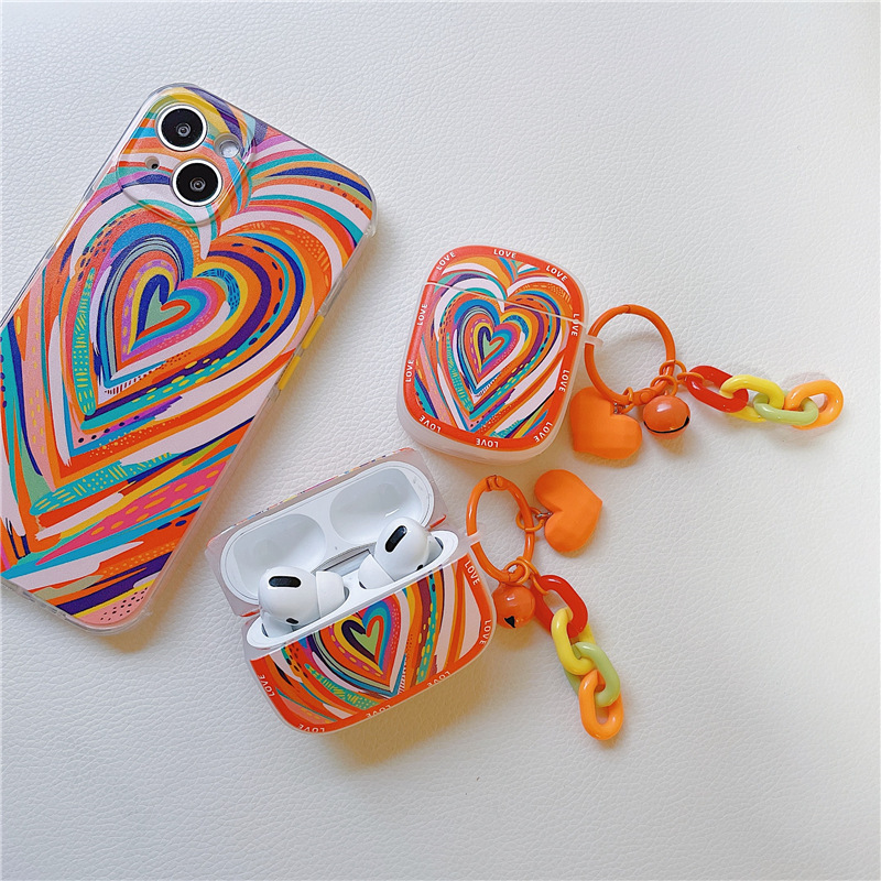 Wireless Graffiti Love Earphone Case - Image 10