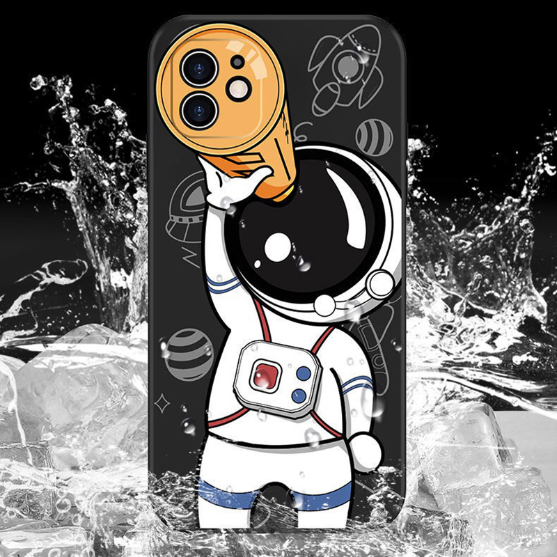 Creative Astronaut Planet Phone Case - Image 6
