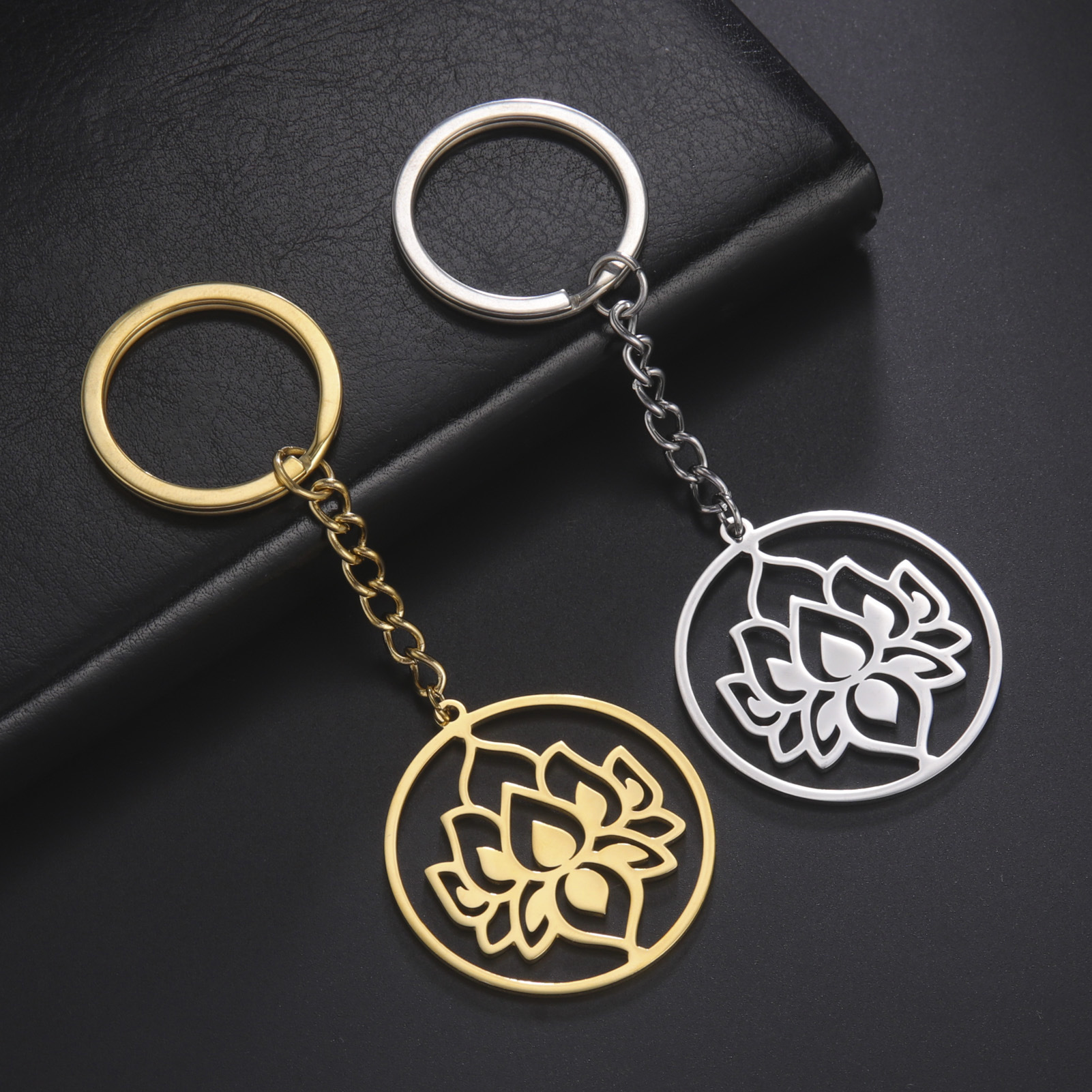 Ring Lotus Pattern Stainless Steel Key Chain