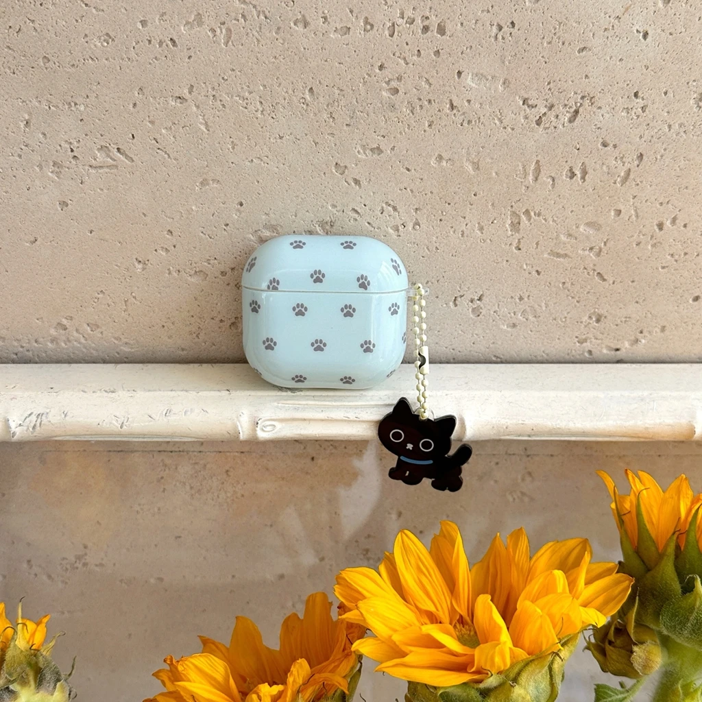Fun Cute Cat Paw Case With Pendant for AirPods