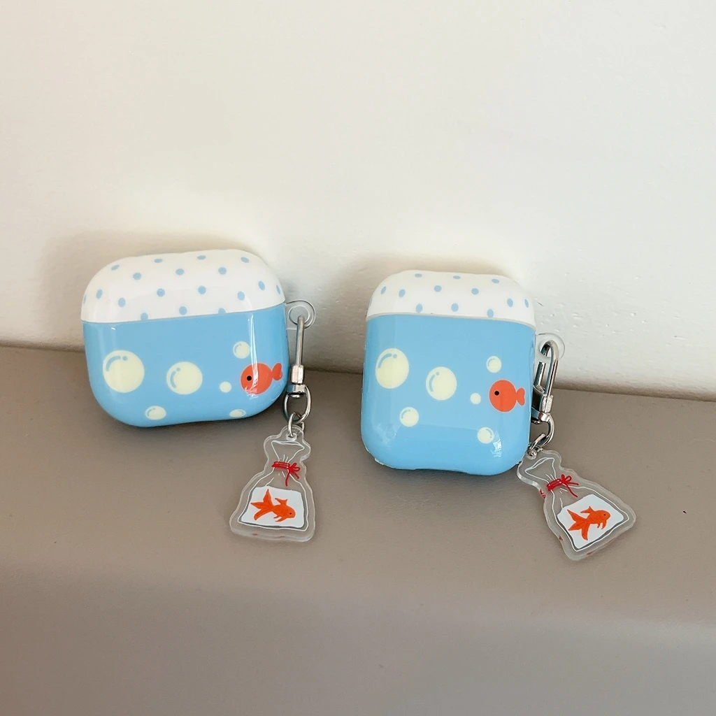 Cute Blue Wave Point Blow Bubbles Goldfish With Pendant Case