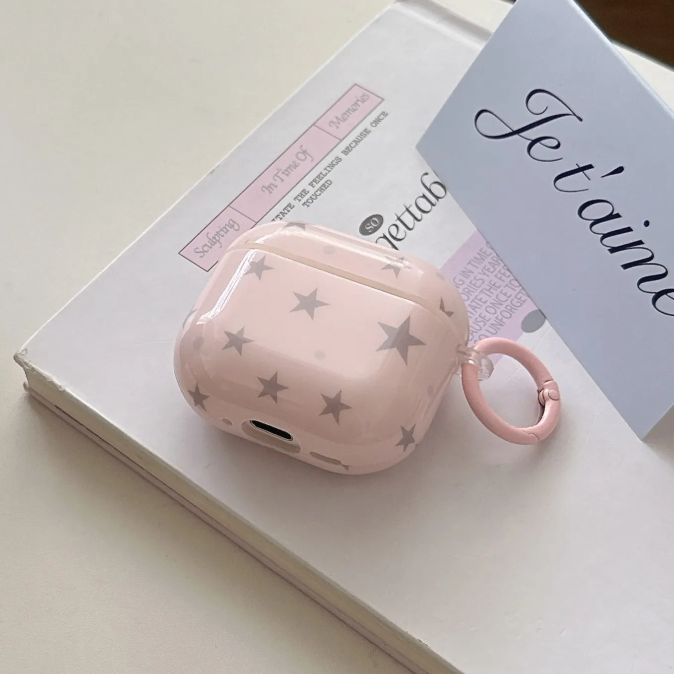 Foundation Gray Star + Ring Case for Airpods