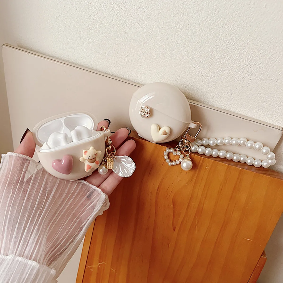 Cute Headset Protection Case with Pearl Keychain