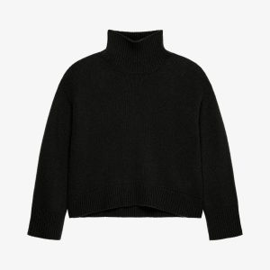 Black Fibres Turtleneck