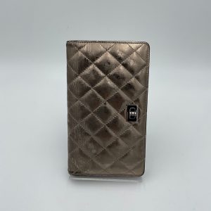 CHANEL Matèlassè Platinum Wallet